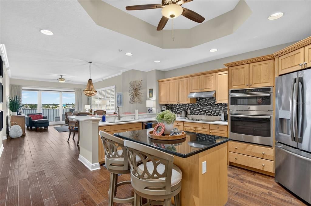 For Sale: $1,180,000 (3 beds, 3 baths, 1995 Square Feet)