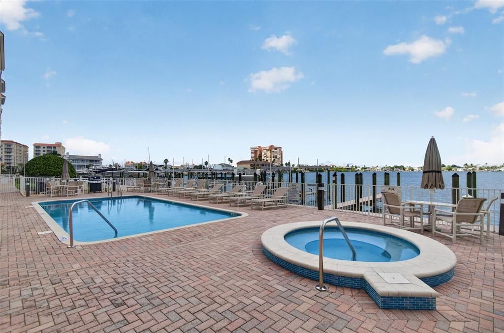 For Sale: $1,180,000 (3 beds, 3 baths, 1995 Square Feet)