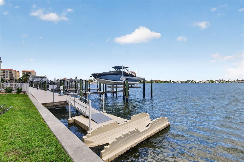 For Sale: $1,180,000 (3 beds, 3 baths, 1995 Square Feet)