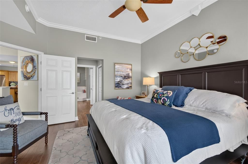 For Sale: $1,180,000 (3 beds, 3 baths, 1995 Square Feet)