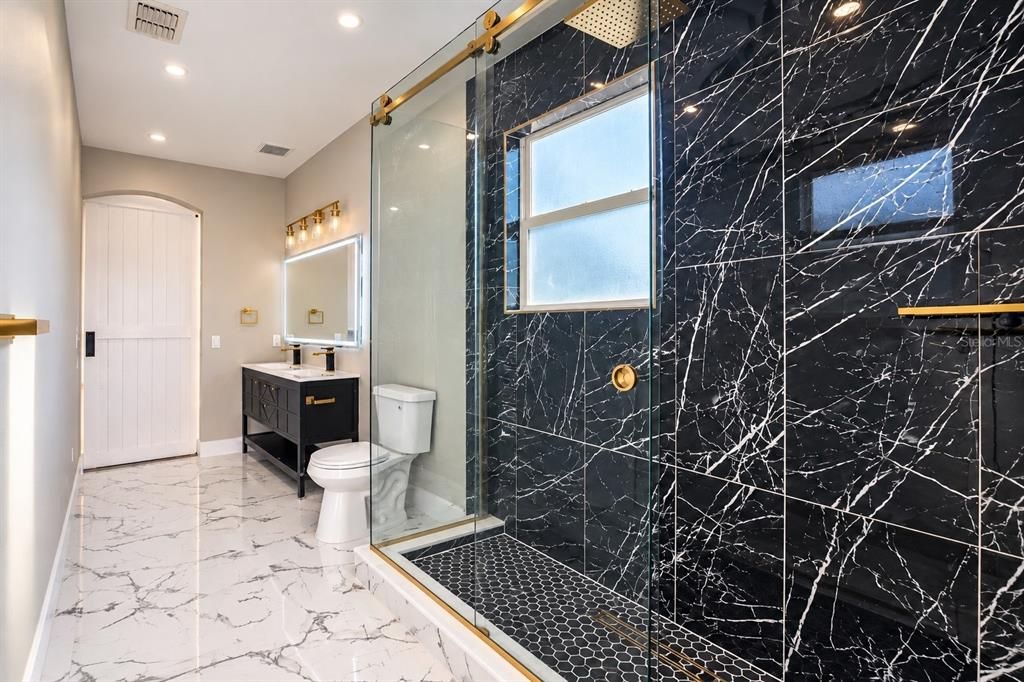В аренду: $2,695 (3 спален, 2 ванн, 2574 Квадратных фут)