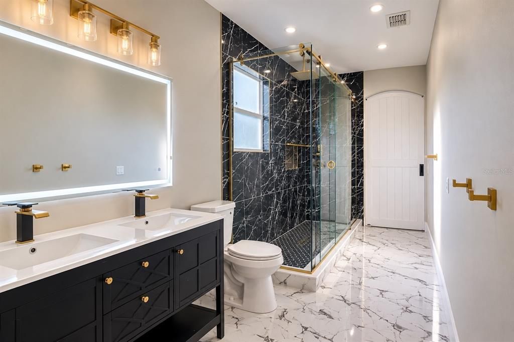 В аренду: $2,695 (3 спален, 2 ванн, 2574 Квадратных фут)
