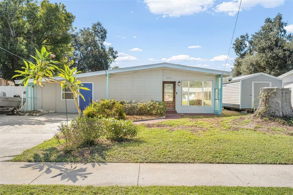 For Sale: $415,000 (3 beds, 2 baths, 1528 Square Feet)