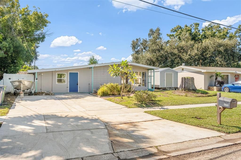 For Sale: $415,000 (3 beds, 2 baths, 1528 Square Feet)