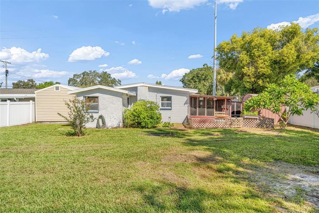 For Sale: $415,000 (3 beds, 2 baths, 1528 Square Feet)