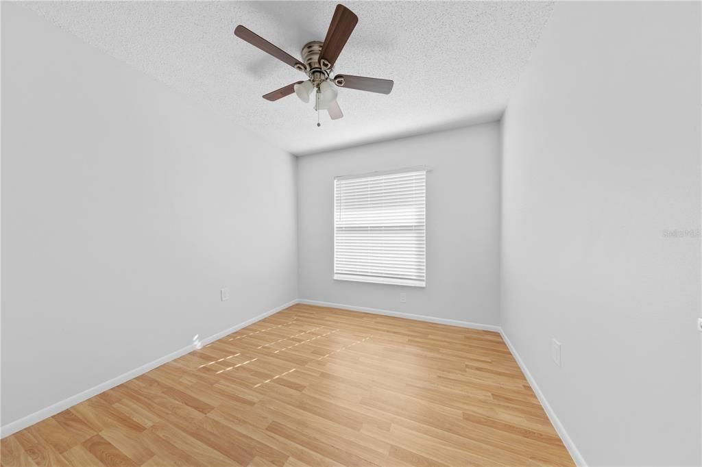For Rent: $1,900 (3 beds, 2 baths, 1230 Square Feet)