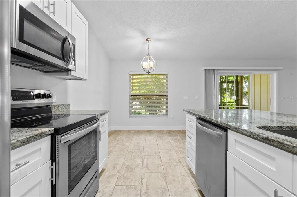 For Rent: $1,900 (3 beds, 2 baths, 1230 Square Feet)