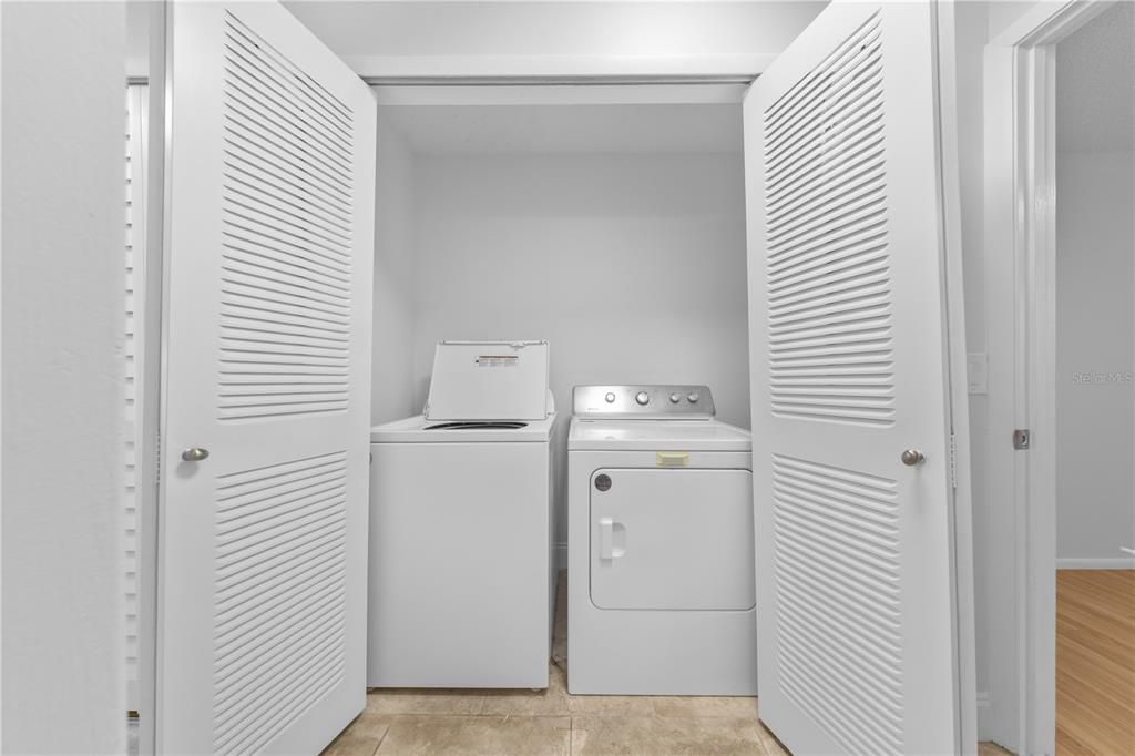 For Rent: $1,900 (3 beds, 2 baths, 1230 Square Feet)