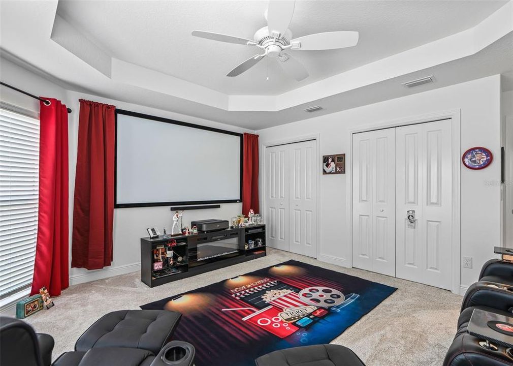 For Sale: $1,150,000 (4 beds, 2 baths, 2555 Square Feet)
