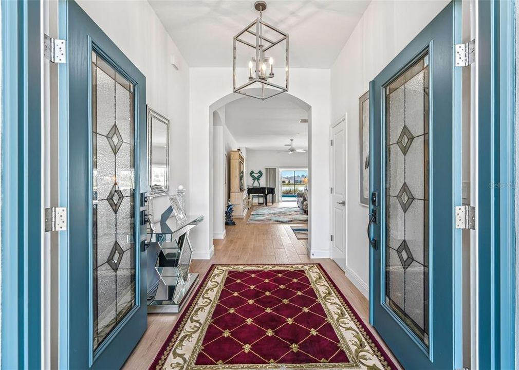 For Sale: $1,150,000 (4 beds, 2 baths, 2555 Square Feet)