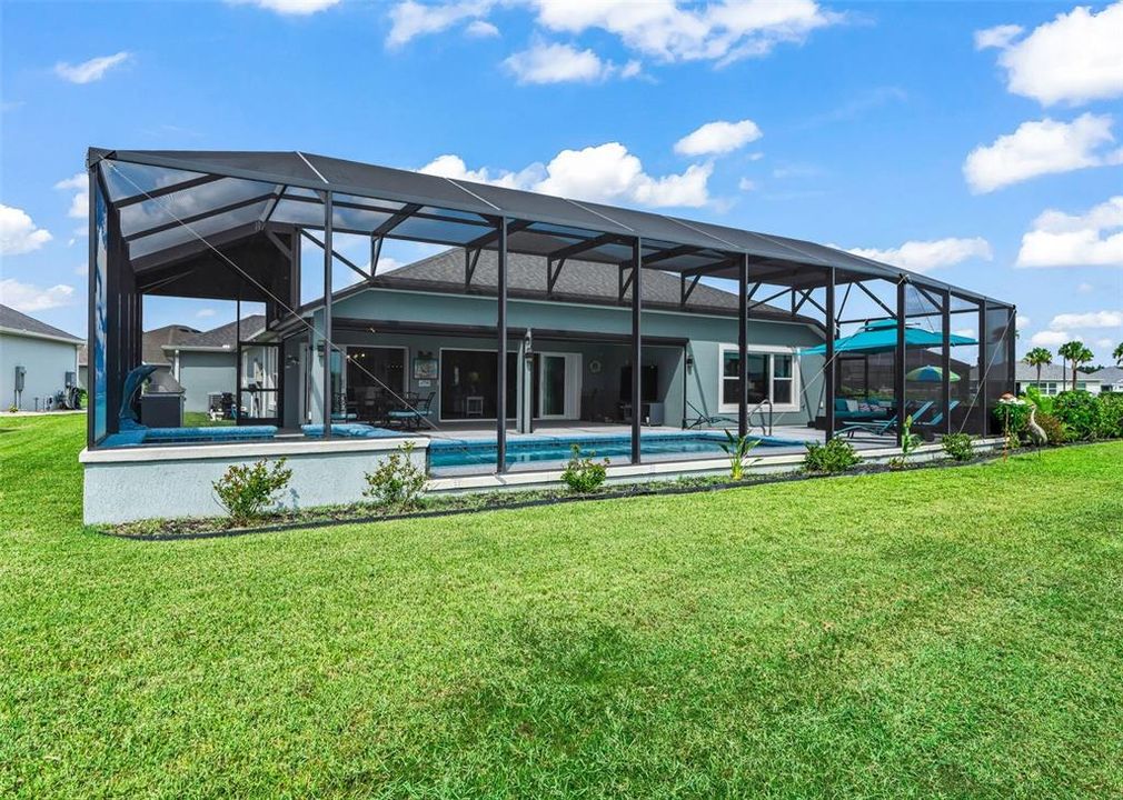 For Sale: $1,150,000 (4 beds, 2 baths, 2555 Square Feet)