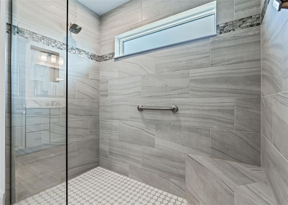 For Sale: $1,150,000 (4 beds, 2 baths, 2555 Square Feet)