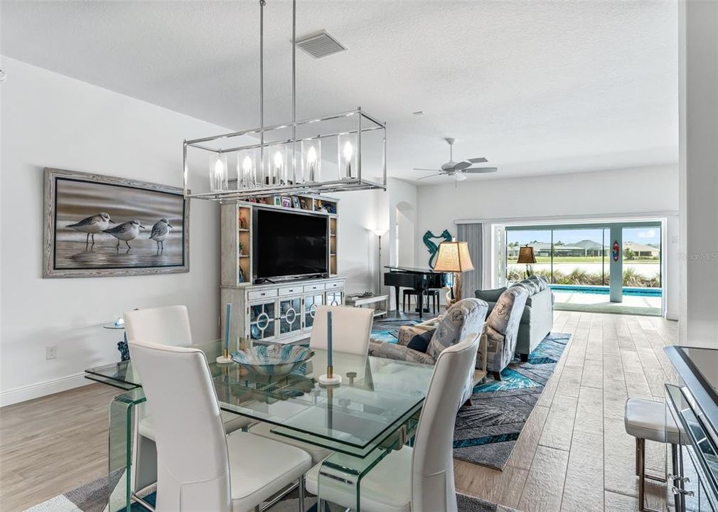 For Sale: $1,150,000 (4 beds, 2 baths, 2555 Square Feet)