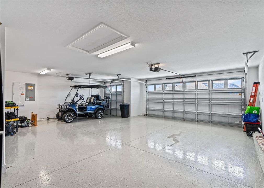 For Sale: $1,150,000 (4 beds, 2 baths, 2555 Square Feet)