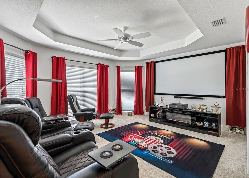 For Sale: $1,150,000 (4 beds, 2 baths, 2555 Square Feet)