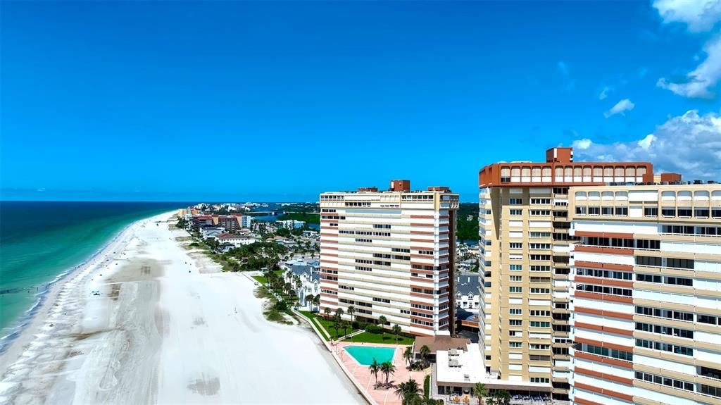 For Sale: $425,000 (1 beds, 1 baths, 1060 Square Feet)
