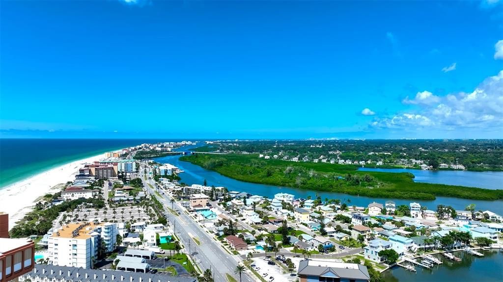 For Sale: $425,000 (1 beds, 1 baths, 1060 Square Feet)