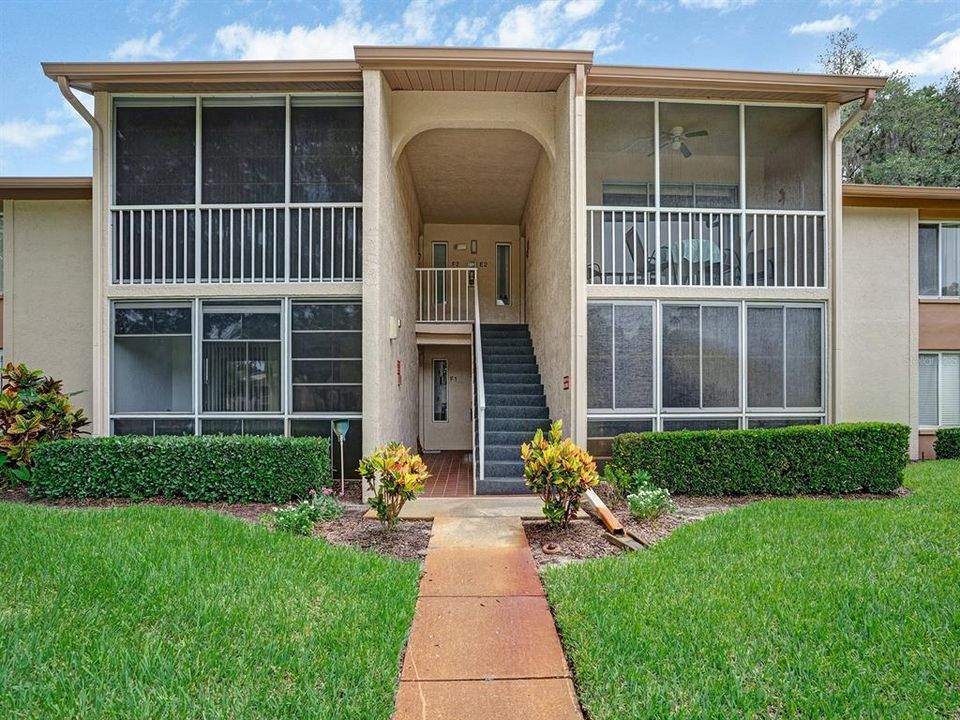 En Venta: $119,900 (2 camas, 2 baños, 1035 Pies cuadrados)