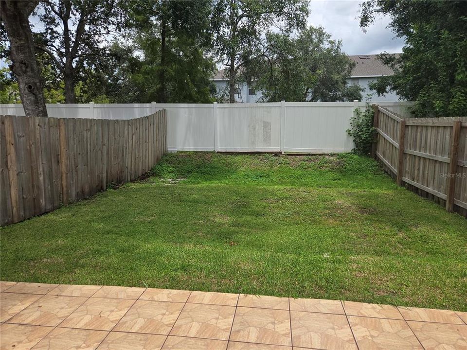 For Rent: $1,900 (2 beds, 1 baths, 804 Square Feet)