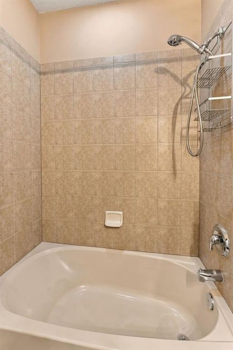 На продажу: $830,000 (5 спален, 3 ванн, 3619 Квадратных фут)