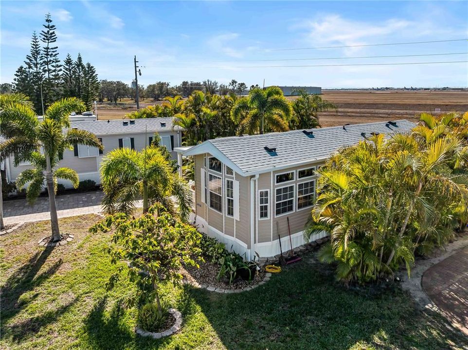 For Sale: $185,000 (1 beds, 1 baths, 504 Square Feet)