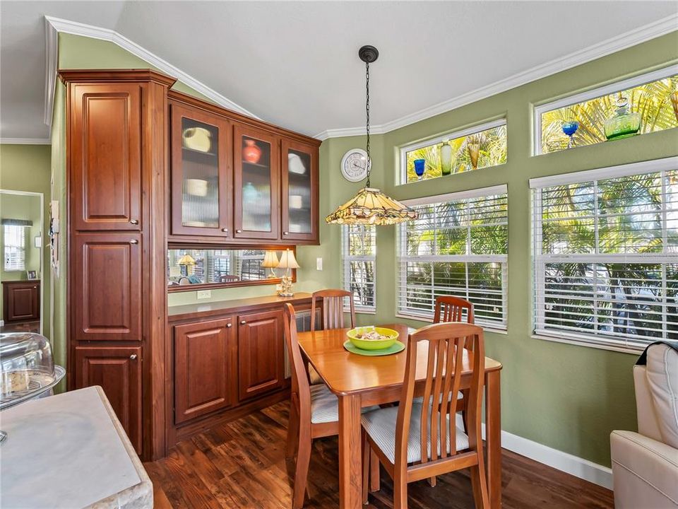 For Sale: $185,000 (1 beds, 1 baths, 504 Square Feet)