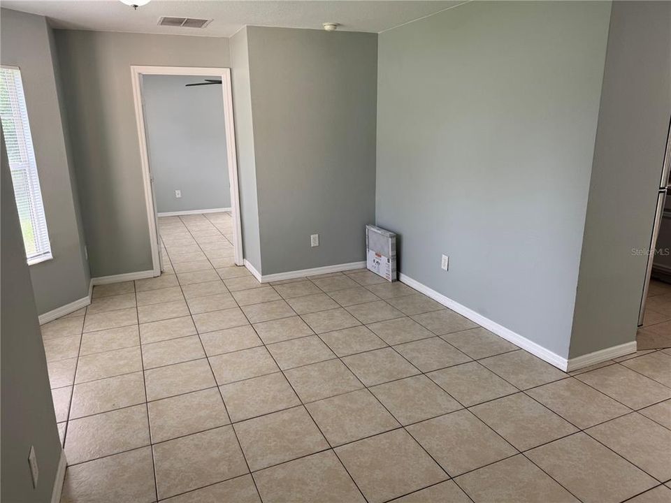 For Rent: $1,800 (4 beds, 2 baths, 1603 Square Feet)