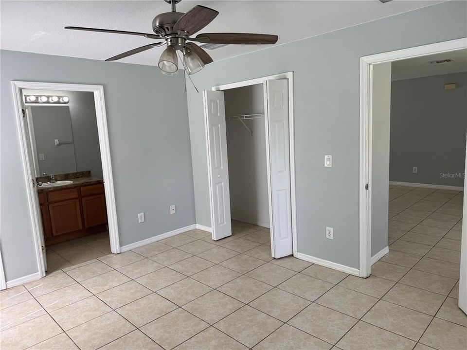 For Rent: $1,800 (4 beds, 2 baths, 1603 Square Feet)