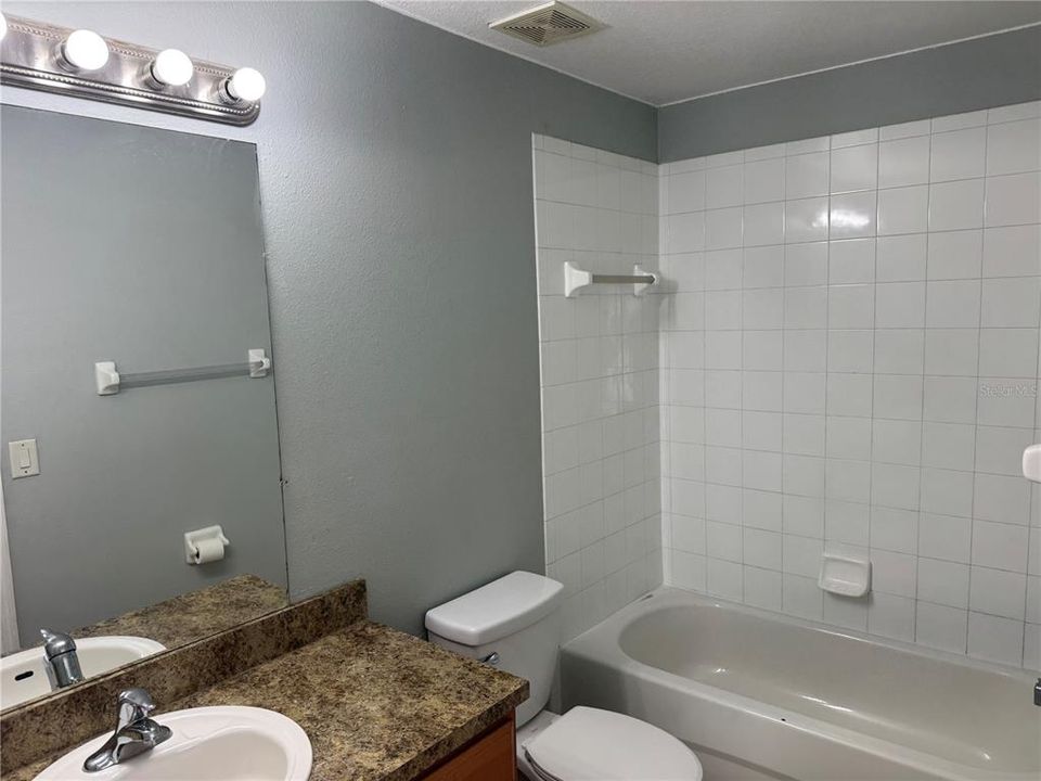 For Rent: $1,800 (4 beds, 2 baths, 1603 Square Feet)