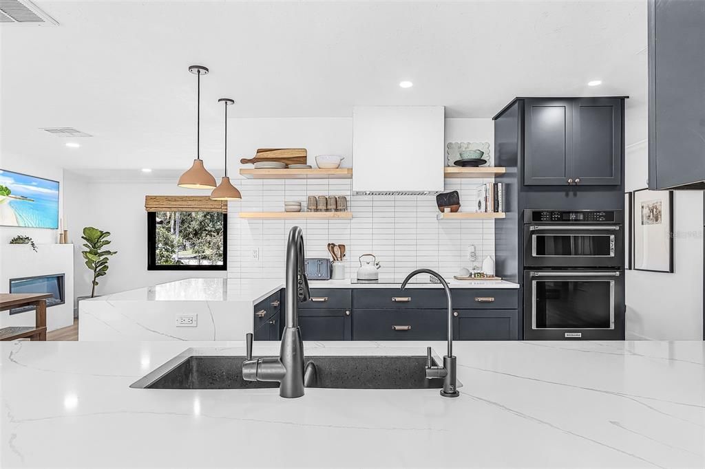 For Sale: $825,000 (4 beds, 3 baths, 2364 Square Feet)