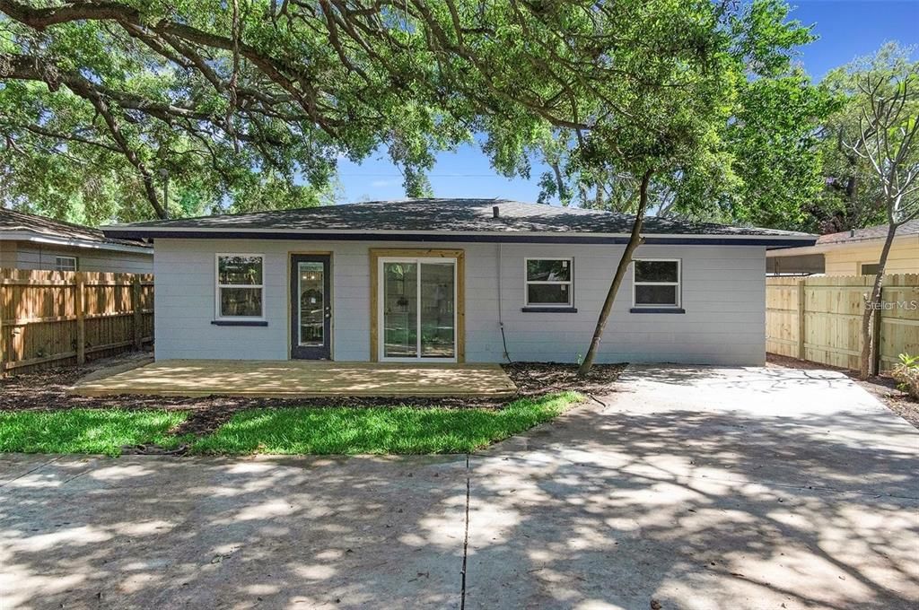 For Rent: $3,800 (3 beds, 2 baths, 1368 Square Feet)
