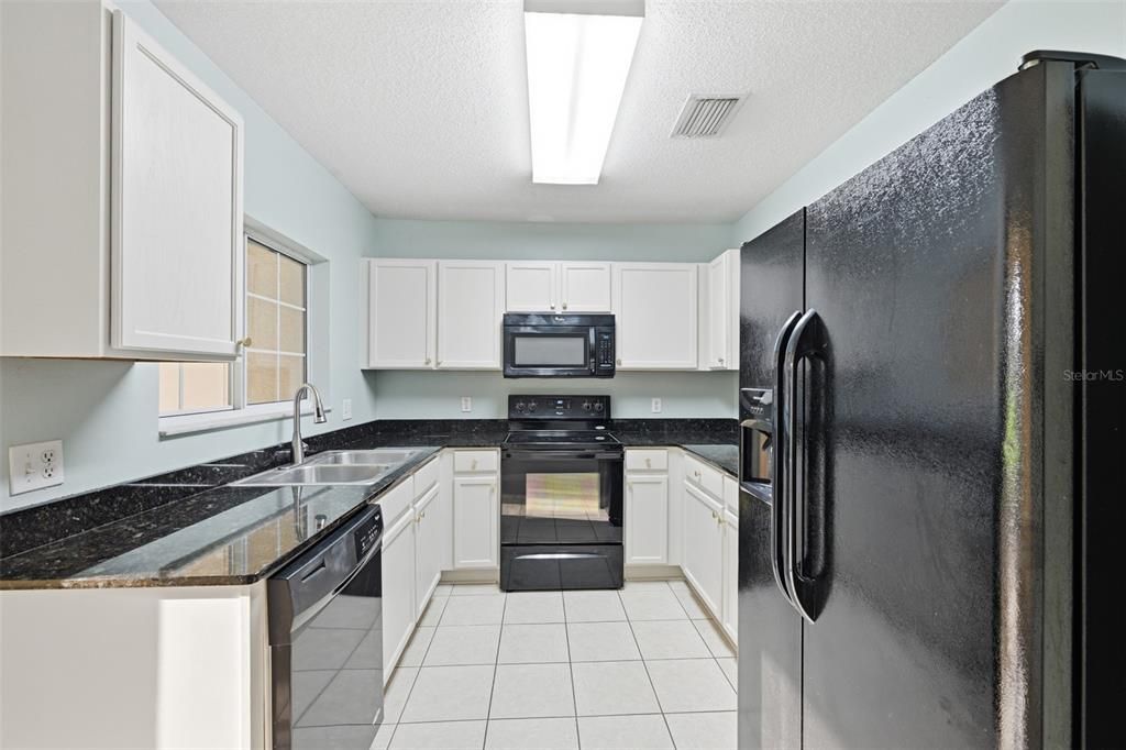 En Venta: $199,900 (2 camas, 2 baños, 1532 Pies cuadrados)