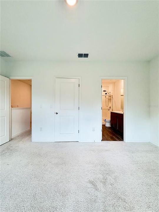 For Rent: $2,150 (3 beds, 2 baths, 1673 Square Feet)