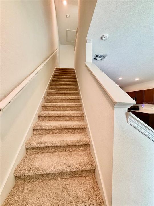 For Rent: $2,150 (3 beds, 2 baths, 1673 Square Feet)