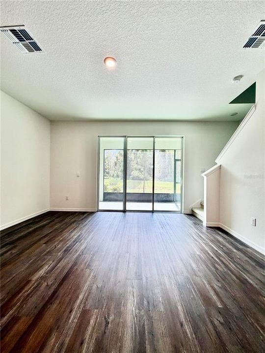 For Rent: $2,150 (3 beds, 2 baths, 1673 Square Feet)