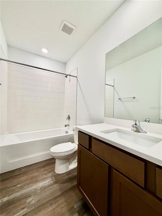 For Rent: $2,150 (3 beds, 2 baths, 1673 Square Feet)