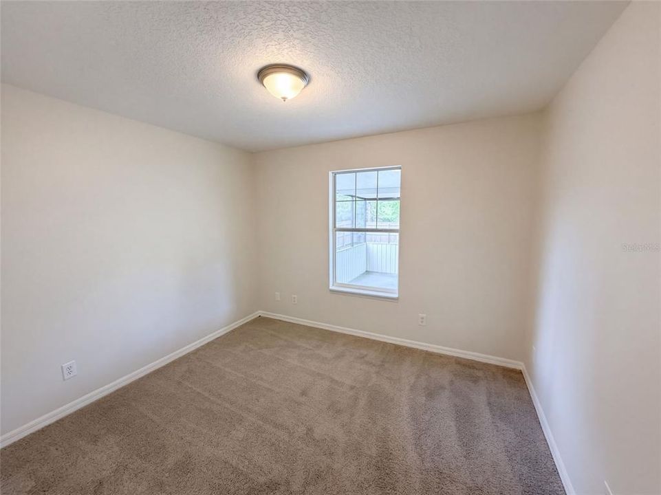 For Sale: $252,000 (3 beds, 2 baths, 1333 Square Feet)