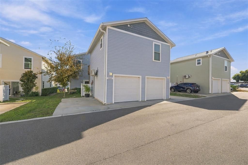 For Rent: $2,295 (3 beds, 2 baths, 1436 Square Feet)