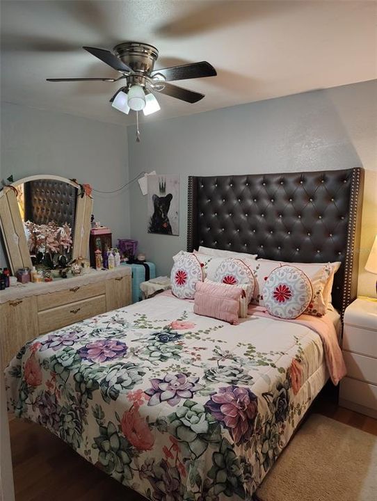 For Sale: $499,000 (3 beds, 3 baths, 1748 Square Feet)