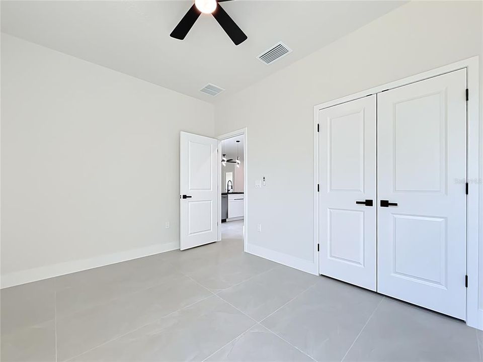 En Venta: $340,000 (4 camas, 3 baños, 1864 Pies cuadrados)