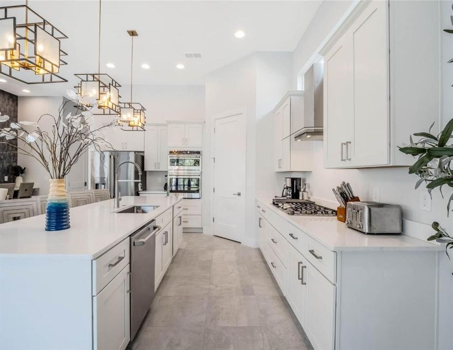 For Sale: $1,225,000 (6 beds, 6 baths, 3745 Square Feet)