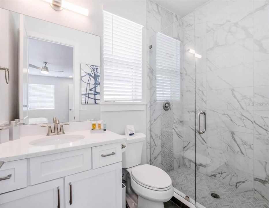 For Sale: $1,225,000 (6 beds, 6 baths, 3745 Square Feet)
