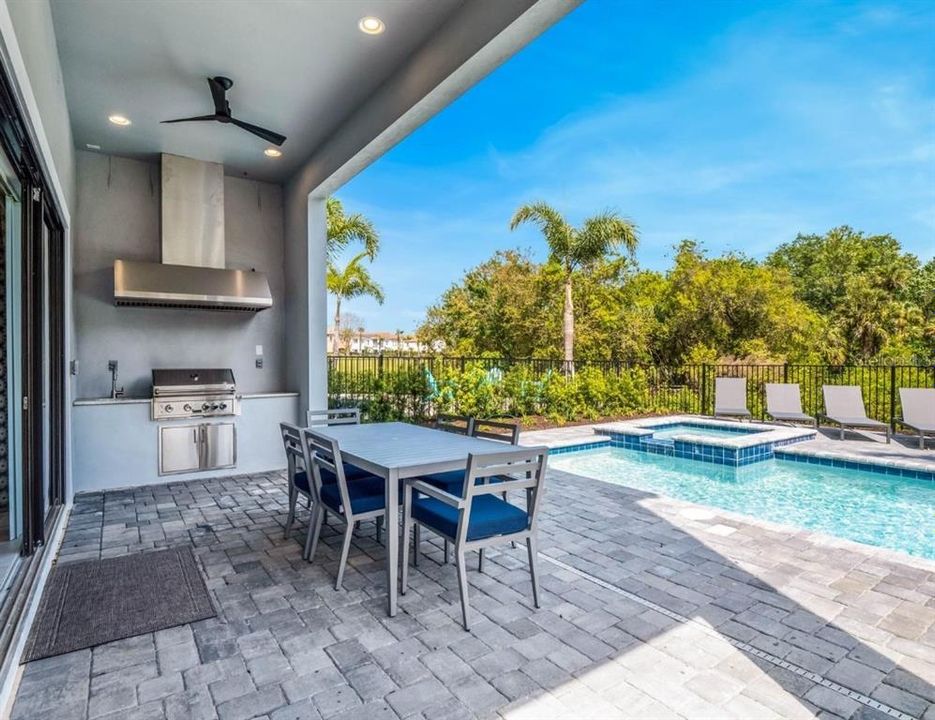 For Sale: $1,225,000 (6 beds, 6 baths, 3745 Square Feet)