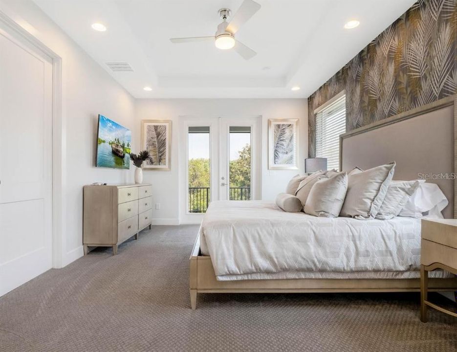 For Sale: $1,225,000 (6 beds, 6 baths, 3745 Square Feet)