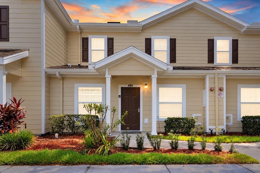 En Venta: $305,000 (3 camas, 2 baños, 1300 Pies cuadrados)