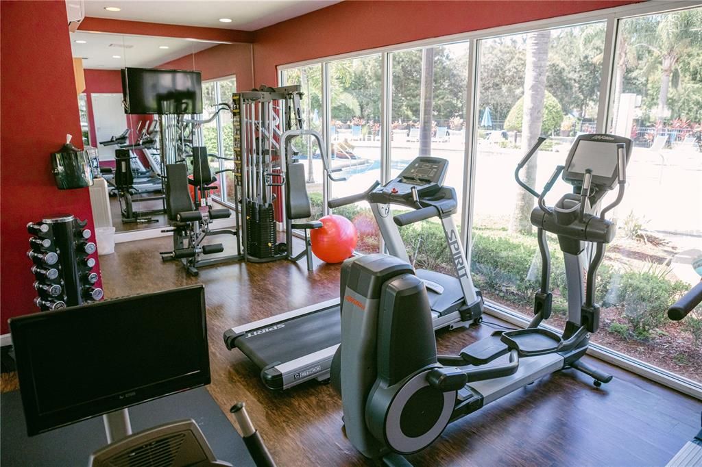 En Venta: $305,000 (3 camas, 2 baños, 1300 Pies cuadrados)