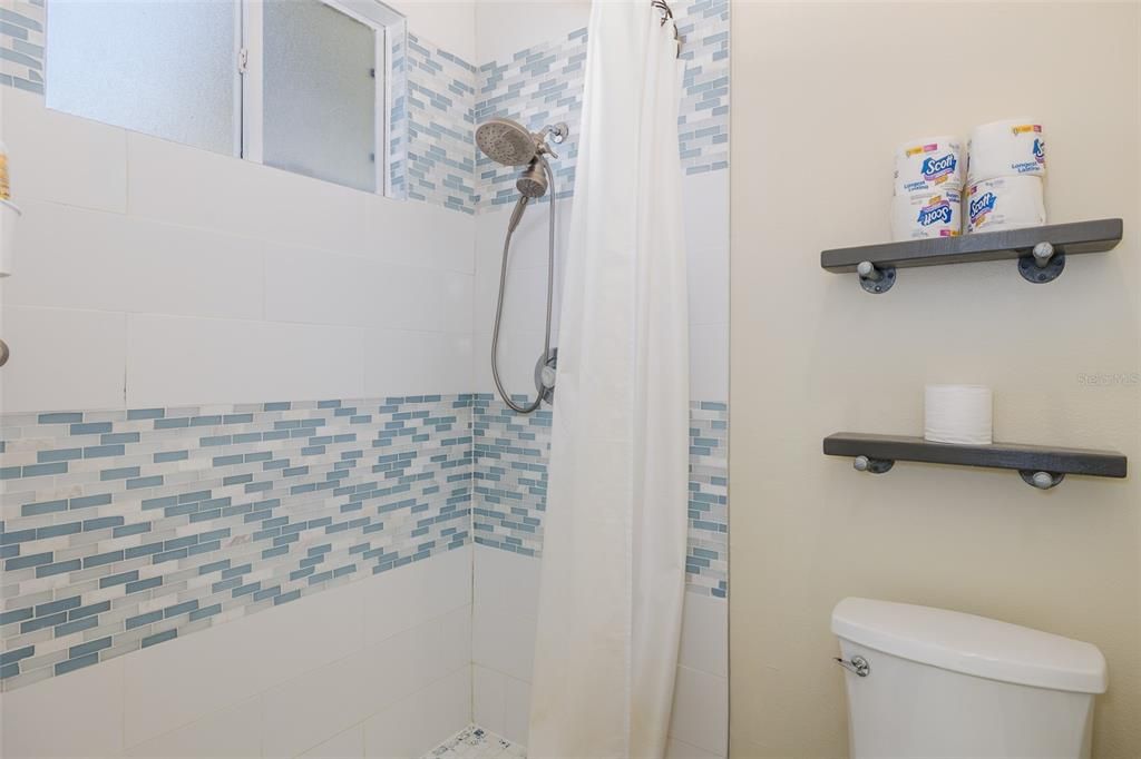 En Venta: $440,000 (3 camas, 2 baños, 1664 Pies cuadrados)