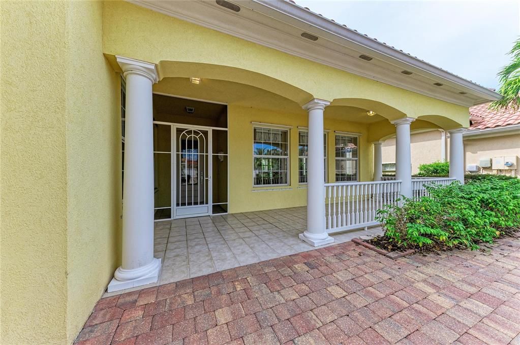 For Sale: $624,990 (5 beds, 4 baths, 2537 Square Feet)