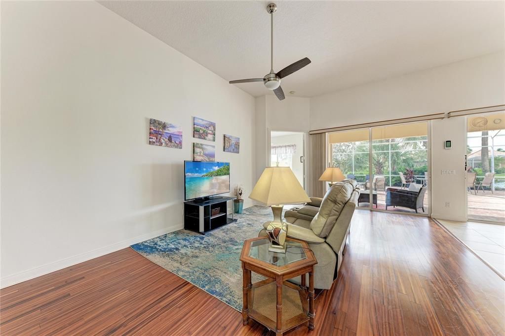 For Sale: $624,990 (5 beds, 4 baths, 2537 Square Feet)