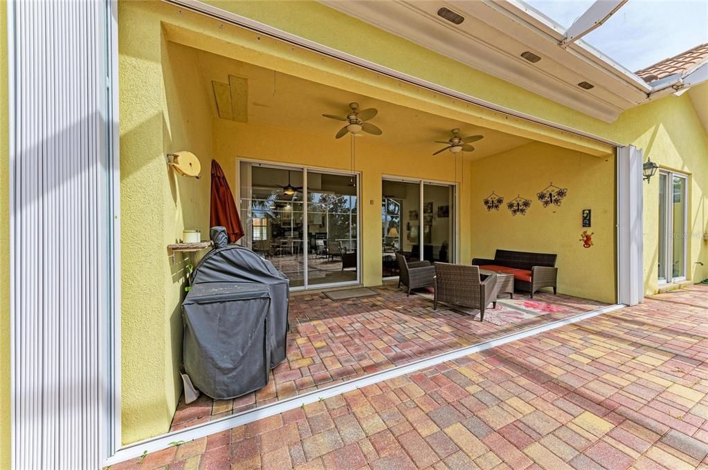 For Sale: $624,990 (5 beds, 4 baths, 2537 Square Feet)